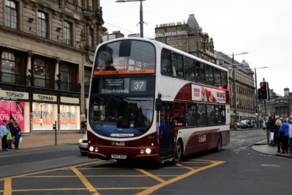 Edinburgh to York bus