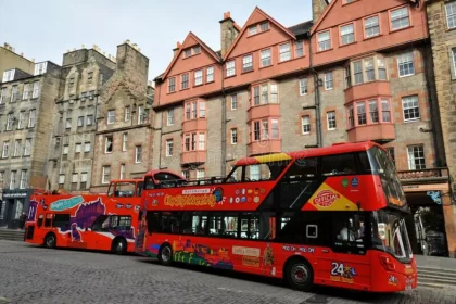 Edinburgh to Manchester Bus